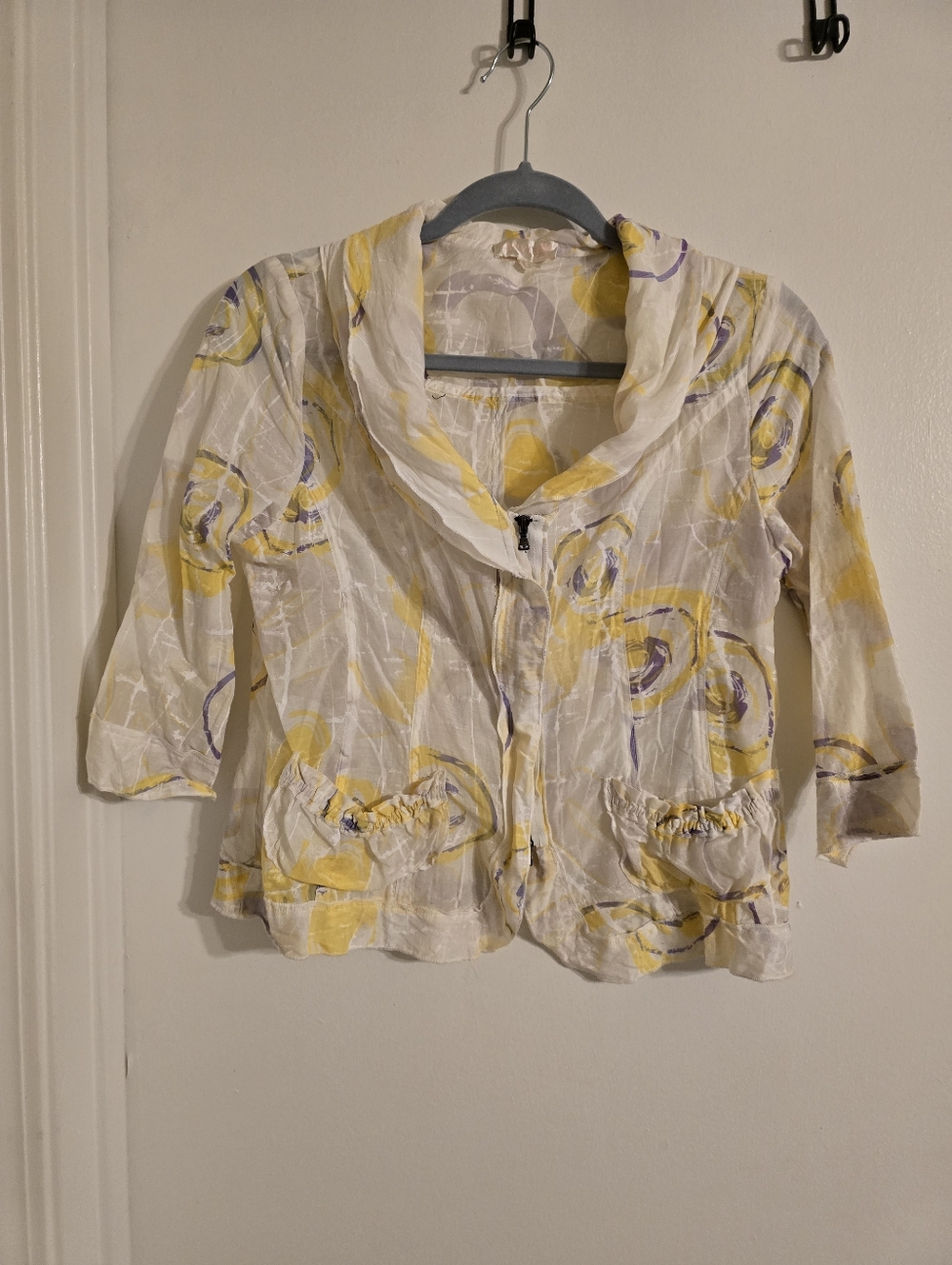 Lanvie Lightweight White Jacket with Yellow&Lavender Print Zip-Front Sz XS NWOT
